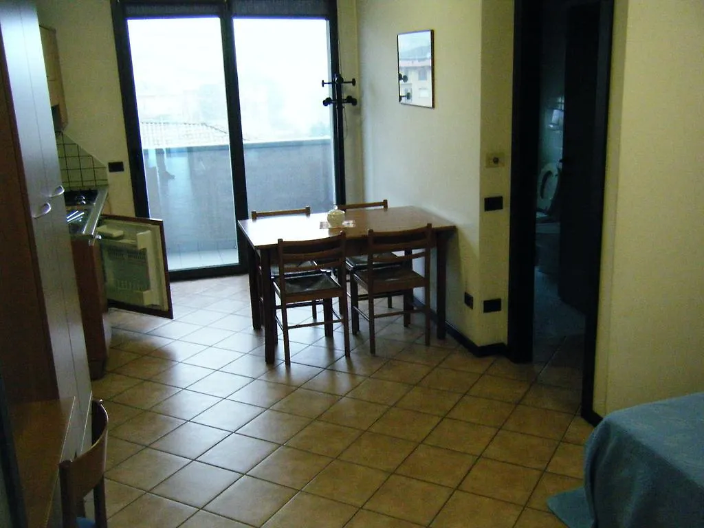 Residence Vezzoli Darfo Boario Terme 3*,  Italy